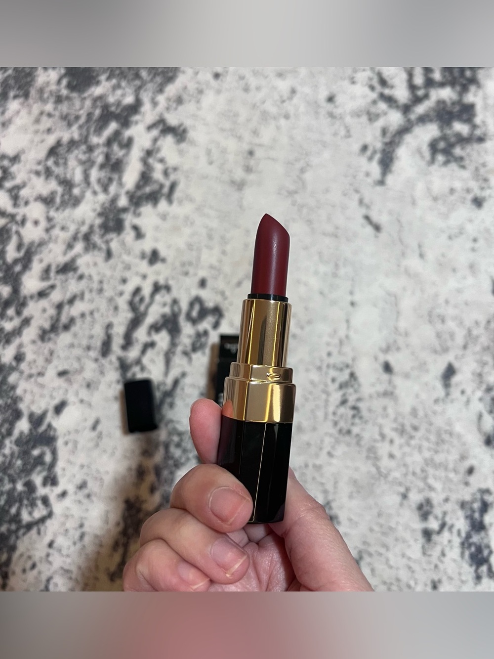 Bobbi Brown Lip color Burnt Red 9 discontinued - Picture 5 of 11